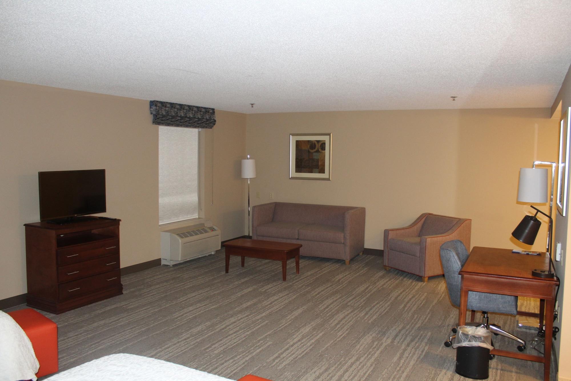 Hampton Inn Gloucester Esterno foto