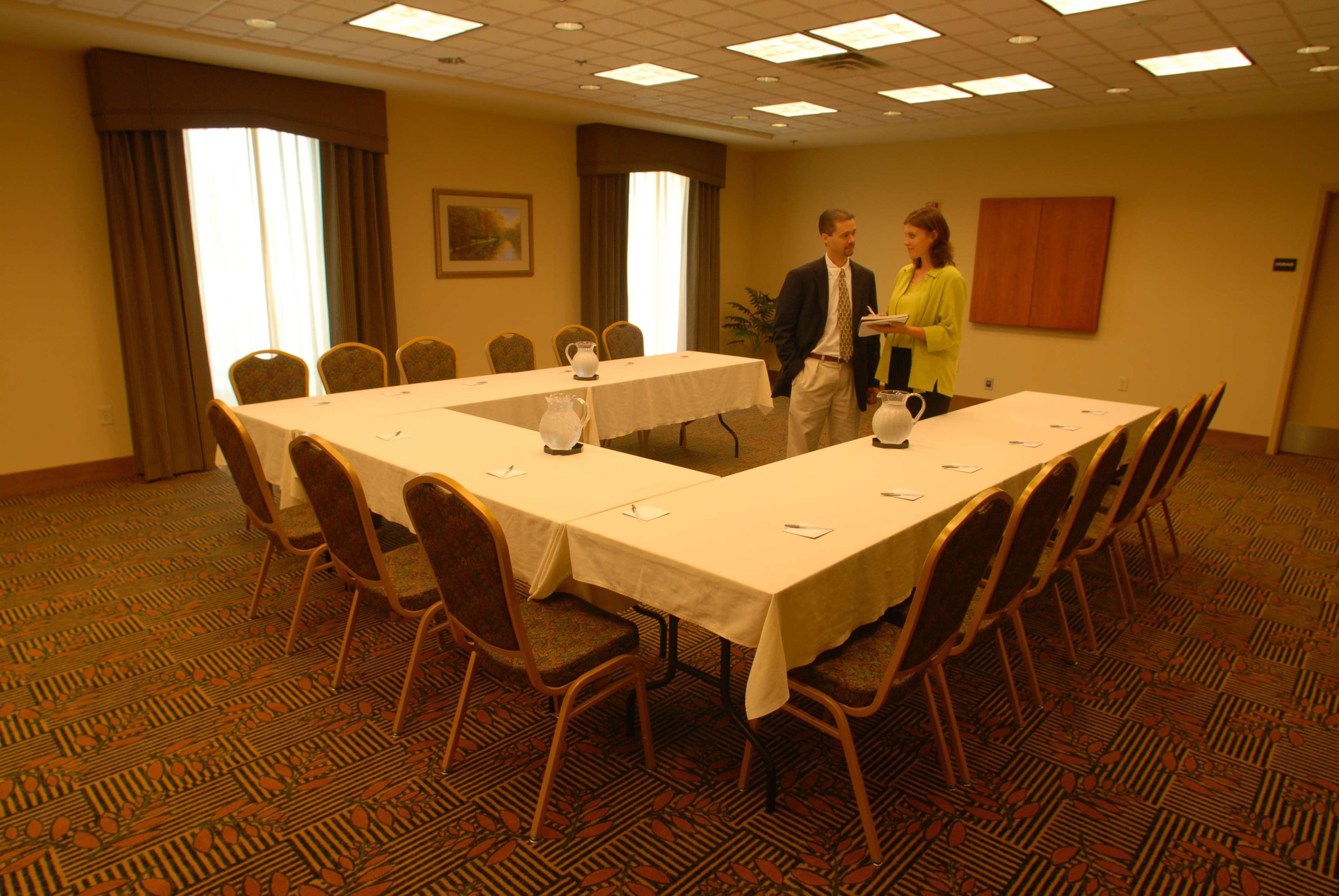 Hampton Inn Gloucester Esterno foto