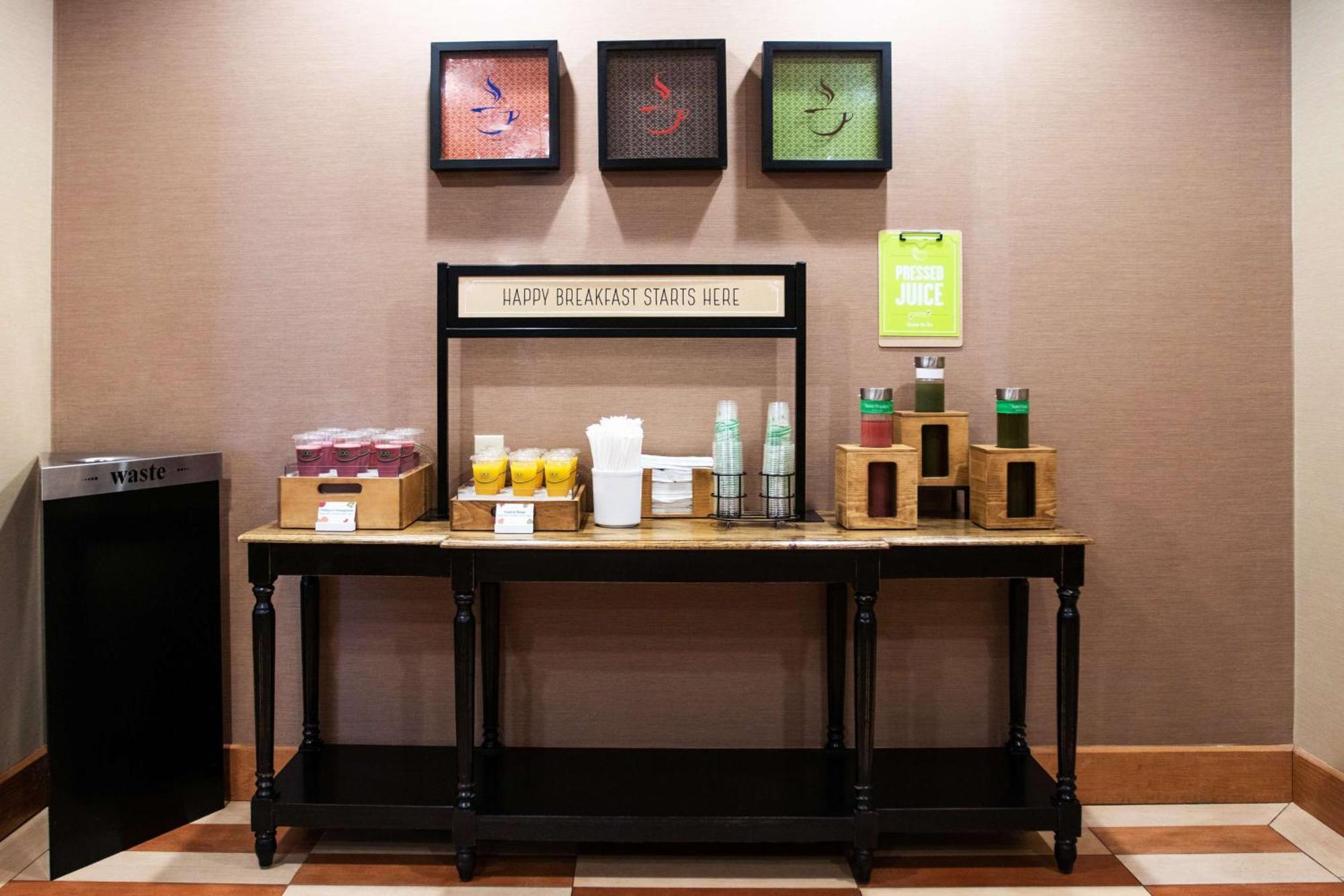 Hampton Inn Gloucester Esterno foto